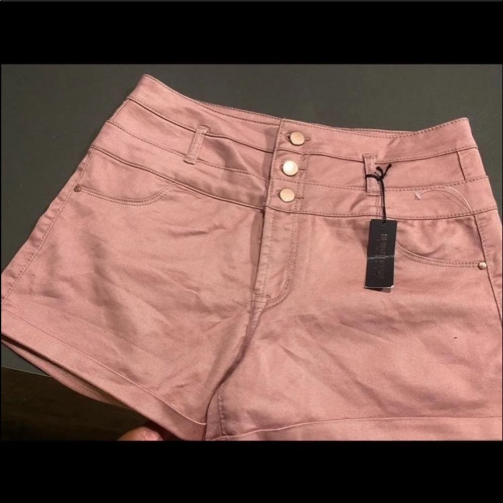 Refuge hi-waisted shortie